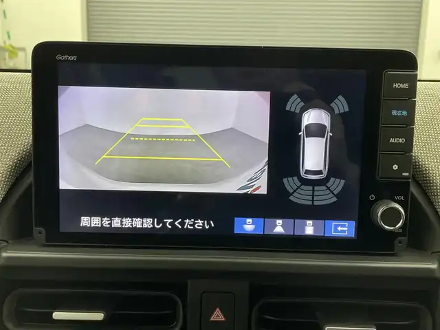 ホンダ フリード AIR 大分県 2025(令7)年 0.1万km未満 プラチナホワイトパール 登録未使用車/純正９型ナビ　LXM-242ZFNi/(BT/フルセグＴＶ/AppleCarPlay/AndroidAuto)/バックカメラ/ホンダセンシング/・踏み間違い防止装置/・アダプティブクルーズコントロール/・ブラインドスポットインフォメーション/・渋滞運転支援機能/・衝突軽減ブレーキ/・先行車発進お知らせ機能/・路外逸脱抑制機能/・標識認識機能/・歩行者事故低減ステアリング/・オートハイビーム/・アダプティブドライビングビーム/電動格納ウィンカーミラー/プッシュスタート