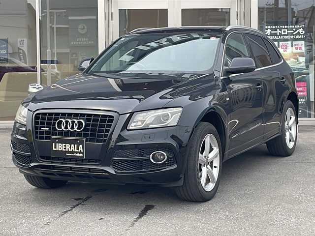 アウディ Ｑ５ 2．0 TFSI クワトロ Sライン 青森県 2010(平22)年 7.6万km 黒 /4WD/ターボ/純正HDDナビ/・オーディオ(HDD/CD/DVD/SD/FM/AM)/・バックカメラ/・サイドカメラ/MTモード付AT/プッシュスタート/電動パーキングブレーキ/オートヘッドライト(キセノン)/フォグライト/パドルシフト/パワーシート(運転席/助手席)/ステアリングリモコン(オーディオ)/電動格納ミラー/集中ドアロック/センターコンソール/トノカバー/ルーフレール/ETC/取扱説明書/保証書