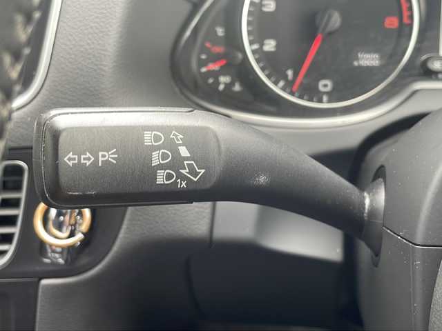 アウディ Ｑ５ 2．0 TFSI クワトロ Sライン 青森県 2010(平22)年 7.6万km 黒 /4WD/ターボ/純正HDDナビ/・オーディオ(HDD/CD/DVD/SD/FM/AM)/・バックカメラ/・サイドカメラ/MTモード付AT/プッシュスタート/電動パーキングブレーキ/オートヘッドライト(キセノン)/フォグライト/パドルシフト/パワーシート(運転席/助手席)/ステアリングリモコン(オーディオ)/電動格納ミラー/集中ドアロック/センターコンソール/トノカバー/ルーフレール/ETC/取扱説明書/保証書