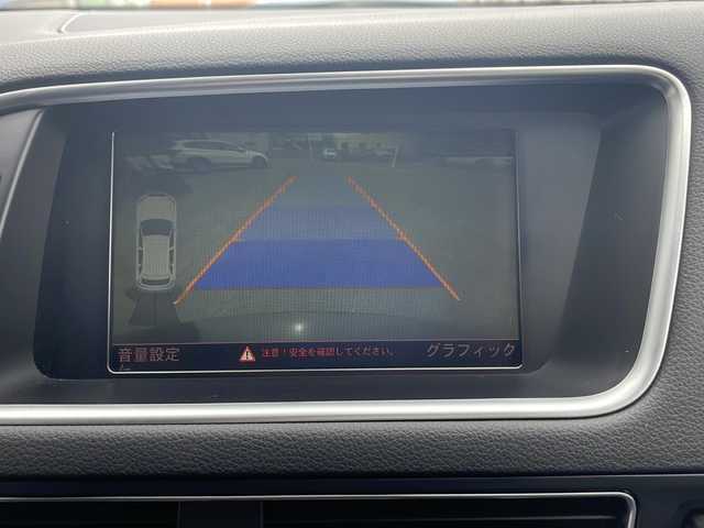 アウディ Ｑ５ 2．0 TFSI クワトロ Sライン 青森県 2010(平22)年 7.6万km 黒 /4WD/ターボ/純正HDDナビ/・オーディオ(HDD/CD/DVD/SD/FM/AM)/・バックカメラ/・サイドカメラ/MTモード付AT/プッシュスタート/電動パーキングブレーキ/オートヘッドライト(キセノン)/フォグライト/パドルシフト/パワーシート(運転席/助手席)/ステアリングリモコン(オーディオ)/電動格納ミラー/集中ドアロック/センターコンソール/トノカバー/ルーフレール/ETC/取扱説明書/保証書