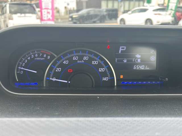 スズキ ワゴンＲ HYBRID FZ 鳥取県 2018(平30)年 6.6万km ピュアホワイトP デュアルセンサーブレーキサポート/社外オーディオ/・CD/・USB/・AUX/スマートキー/プッシュスタート/ワンオーナー/オートエアコン/アイドリングストップ/ベンチシート/アームレスト/純正エアロ/純正AW/ABS/横滑り防止装置/レーンキープアシスト/セキュリティアラーム/オートライト/LEDヘッドライト/Wエアバック/革巻きステアリング/ヘッドアップディスプレイ/ウィンカー付き電動格納ミラー