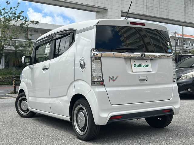 ホンダ Ｎ ＢＯＸ スラッシュ G Lインテリアカラーパッケージ 沖縄県 2018(平30)年 4.2万km 黒 ナビ　/ＡＭ／ＦＭ／ＢＴ／ＤＶＤ　/フルセグＴＶ　/バックカメラ　/プッシュスタート　/カーテンエアバッグ　/ＬＥＤヘッドライト　/オートライト　/純正フロアマット　/スマートキー　/AAC　/横滑り防止装置
