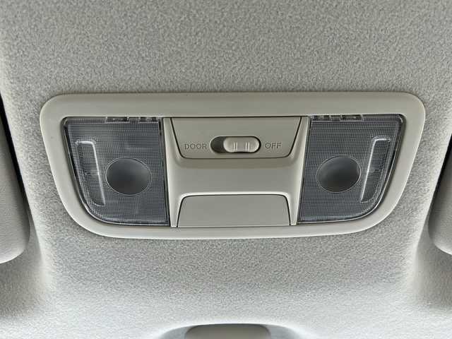 ホンダ Ｎ ＢＯＸ スラッシュ G Lインテリアカラーパッケージ 沖縄県 2018(平30)年 4.2万km 黒 ナビ　/ＡＭ／ＦＭ／ＢＴ／ＤＶＤ　/フルセグＴＶ　/バックカメラ　/プッシュスタート　/カーテンエアバッグ　/ＬＥＤヘッドライト　/オートライト　/純正フロアマット　/スマートキー　/AAC　/横滑り防止装置