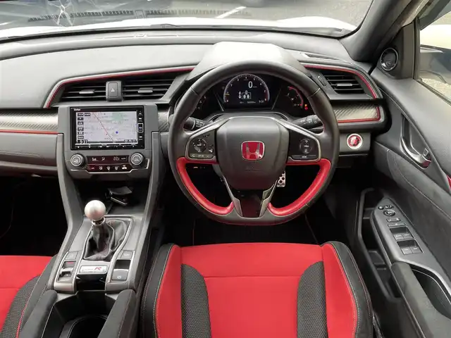 ホンダ シビック タイプR 神奈川県 2019(平31)年 4.3万km チャンピオンシップホワイト 純正SDナビ・地デジTV/バックモニター/純正CD/DVD/SD/MSV/BT再生/ビルトインETC/純正20インチAW/ブレンボブレーキ/LEDヘッドライト/クルーズコントロール/ステアリングスイッチ/プッシュスタート/スマートキー×2/サイド・カーテンエアバック/純正フロアマット