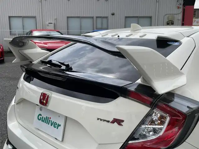 ホンダ シビック タイプR 神奈川県 2019(平31)年 4.3万km チャンピオンシップホワイト 純正SDナビ・地デジTV/バックモニター/純正CD/DVD/SD/MSV/BT再生/ビルトインETC/純正20インチAW/ブレンボブレーキ/LEDヘッドライト/クルーズコントロール/ステアリングスイッチ/プッシュスタート/スマートキー×2/サイド・カーテンエアバック/純正フロアマット