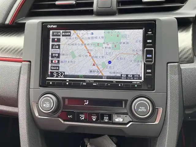 ホンダ シビック タイプR 神奈川県 2019(平31)年 4.3万km チャンピオンシップホワイト 純正SDナビ・地デジTV/バックモニター/純正CD/DVD/SD/MSV/BT再生/ビルトインETC/純正20インチAW/ブレンボブレーキ/LEDヘッドライト/クルーズコントロール/ステアリングスイッチ/プッシュスタート/スマートキー×2/サイド・カーテンエアバック/純正フロアマット