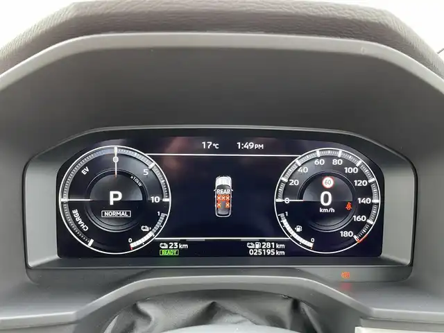 三菱 アウトランダー ＰＨＥＶ P 茨城県 2022(令4)年 2.6万km ホワイトダイヤモンド 革巻きステアリング/メーカーナビ/全方位カメラ/マイパイロット/サンルーフ/ステアリングヒーター/ヘッドアップディスプレイ/パワーメモリーシート/ホワイトレザーシート/シートヒーター/置くだけ充電/パドルシフト/パワーバックドア/LEDヘッドライト/ETC/BOSEサウンド