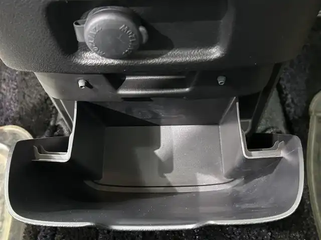 スズキ ソリオ バンディット HV SV 鹿児島県 2019(平31)年 3.5万km プレミアムシルバーメタリック ナビ　/Ｂｌｕｅｔｏｏｔｈ　/バックカメラ　/シートヒーター　/フルセグＴＶ　/プッシュスタート　/スマートキー/ＬＥＤヘッドライト　/純正アルミ　/パワーステアリング　/パワーウィンドウ　/ウォークスルー　/両側パワスラ/ETC/横滑り防止/オートライト/衝突軽減システム