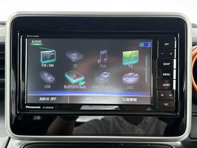 スズキ スペーシア ギア HYBRID XZ 群馬県 2020(令2)年 4.1万km 白 社外SDナビ（Panasonis strada 品番：CN-RE06WD)/　 CD/DVD/SD/BT/FM/AM/フルセグTV（走行中視聴可）/自動パワースライドドア/）盗難警報装置/クルーズコントロール（追従あり）/バックカメラ/レーンキープアシスト/シートヒーター（D/N席）/ドラレコ（前・後）/ETC/ドアバイザー/純正フロアマット/プッシュスタート/保証書・取扱説明書・記録簿