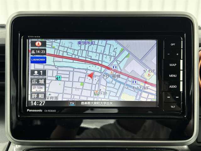 スズキ スペーシア ギア HYBRID XZ 群馬県 2020(令2)年 4.1万km 白 社外SDナビ（Panasonis strada 品番：CN-RE06WD)/　 CD/DVD/SD/BT/FM/AM/フルセグTV（走行中視聴可）/自動パワースライドドア/）盗難警報装置/クルーズコントロール（追従あり）/バックカメラ/レーンキープアシスト/シートヒーター（D/N席）/ドラレコ（前・後）/ETC/ドアバイザー/純正フロアマット/プッシュスタート/保証書・取扱説明書・記録簿
