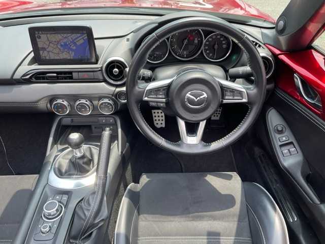 マツダ ロードスター RS 神奈川県 2019(令1)年 7.8万km ソウルレッドクリスタルM 純正SDナビ/・ワンセグ/CD/DVD/USB/BT/BOSEサウンド/RECARO製ハーフレザーシート/シートヒーター/ETC/前方ドライブレコーダー/クルーズコントロール/スマートシティブレーキサポート/ブラインドスポットモニター/車線逸脱警報システム/交通標識システム/ドライバーアテンションアラート/パーキングセンサー/横滑り防止機能/純正16インチAW/ローダウン/プッシュEgスタート/ストップ/スマートキー×2/純正LEDヘッドライト/純正フロアマット/取扱説明書/ナビ取扱説明書/新車時保証書