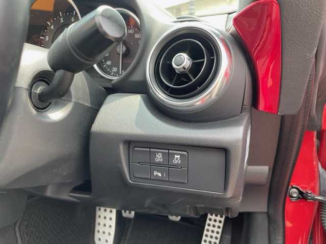 マツダ ロードスター RS 神奈川県 2019(令1)年 7.8万km ソウルレッドクリスタルM 純正SDナビ/・ワンセグ/CD/DVD/USB/BT/BOSEサウンド/RECARO製ハーフレザーシート/シートヒーター/ETC/前方ドライブレコーダー/クルーズコントロール/スマートシティブレーキサポート/ブラインドスポットモニター/車線逸脱警報システム/交通標識システム/ドライバーアテンションアラート/パーキングセンサー/横滑り防止機能/純正16インチAW/ローダウン/プッシュEgスタート/ストップ/スマートキー×2/純正LEDヘッドライト/純正フロアマット/取扱説明書/ナビ取扱説明書/新車時保証書