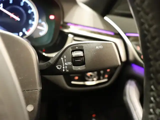 ＢＭＷ ５２３ｄ Mスポーツ 静岡県 2018(平30)年 3.6万km 白 純正ナビ/フルセグTV/ACC/LKA/BSM/HUD/360°カメラ/パドルシフト/ドラレコ前後(ZDR-015)/ワイヤレス充電/ディスプレイキー