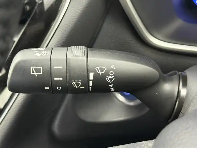 トヨタ カローラ クロス ハイブリッド Z 愛知県 2022(令4)年 6.8万km アティチュードブラックマイカ モデリスタエアロ/トヨタセーフティセンス/９型ナビ付ディスプレイオーディオ/ーＢＴ／フルセグＴＶ/AppleCarPlay/AndroidAuto/バックカメラ　/ＥＴＣ/半革シート/シートヒーター/パワーバックドア/純正１８インチＡＷ