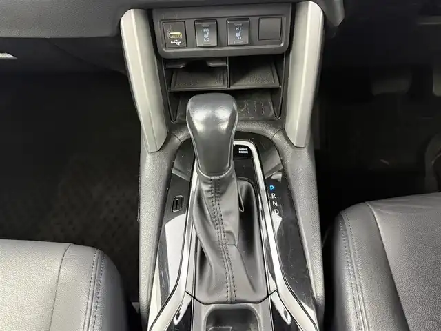 トヨタ カローラ クロス ハイブリッド Z 愛知県 2022(令4)年 6.8万km アティチュードブラックマイカ モデリスタエアロ/トヨタセーフティセンス/９型ナビ付ディスプレイオーディオ/ーＢＴ／フルセグＴＶ/AppleCarPlay/AndroidAuto/バックカメラ　/ＥＴＣ/半革シート/シートヒーター/パワーバックドア/純正１８インチＡＷ
