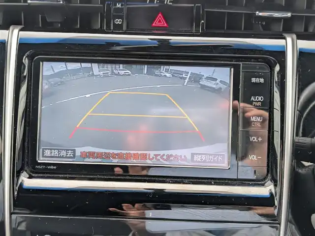 トヨタ ハリアー エレガンス 福井県 2016(平28)年 9.7万km ブラック 衝突被害軽減システム/レーダークルーズコントロール/純正SDナビ（NSZT-W64）/・（フルセグTV/CD/DVD/Bluetooth）/バックカメラ/ETC/ハーフレザーシート/D・N席パワーシート/オートLEDライト/純正フロアマット/スマートキー