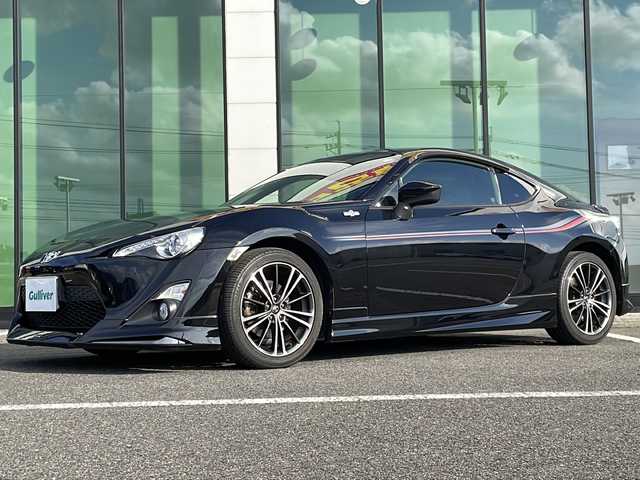 トヨタ ８６ GT リミテッド 福岡県 2015(平27)年 4.6万km 黒 ・モデリスタエアロ/・社外ナビ　フルセグ/・バックカメラ/・ハーフレザーシート/・純正１７インチアルミホイル/・スマートキー/・ボディストライプシール/・革巻ステアリング/・パドルシフト/・クルーズコントロール/・フロアマット
