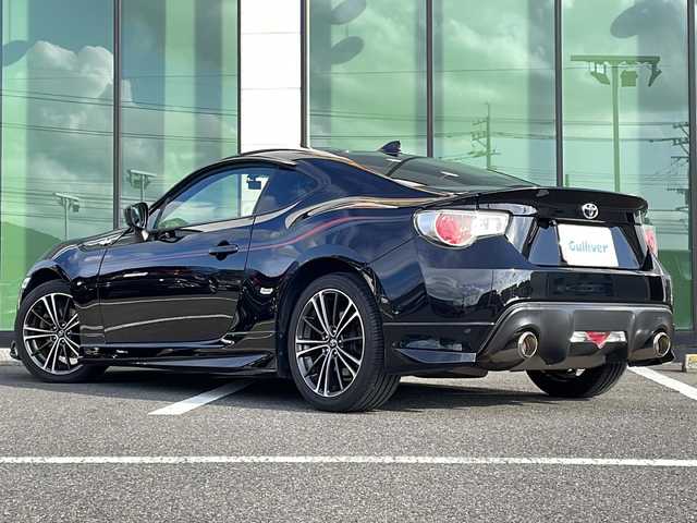 トヨタ ８６ GT リミテッド 福岡県 2015(平27)年 4.6万km 黒 ・モデリスタエアロ/・社外ナビ　フルセグ/・バックカメラ/・ハーフレザーシート/・純正１７インチアルミホイル/・スマートキー/・ボディストライプシール/・革巻ステアリング/・パドルシフト/・クルーズコントロール/・フロアマット