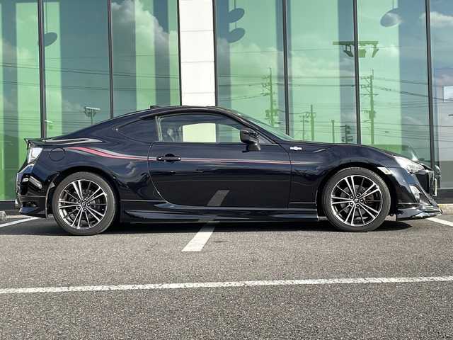 トヨタ ８６ GT リミテッド 福岡県 2015(平27)年 4.6万km 黒 ・モデリスタエアロ/・社外ナビ　フルセグ/・バックカメラ/・ハーフレザーシート/・純正１７インチアルミホイル/・スマートキー/・ボディストライプシール/・革巻ステアリング/・パドルシフト/・クルーズコントロール/・フロアマット