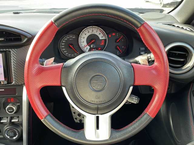 トヨタ ８６ GT リミテッド 福岡県 2015(平27)年 4.6万km 黒 ・モデリスタエアロ/・社外ナビ　フルセグ/・バックカメラ/・ハーフレザーシート/・純正１７インチアルミホイル/・スマートキー/・ボディストライプシール/・革巻ステアリング/・パドルシフト/・クルーズコントロール/・フロアマット