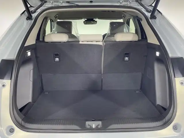 ホンダ ヴェゼル ハイブリッド e:HEV Z PLaYパッケージ 神奈川県 2025(令7)年 0.1千km パールⅡ 登録済未使用車/ホンダセンシング/純正ディスプレイオーディオ/・BT/フルセグTV/AppleCarPlay/AndroidAuto/USB/AM/FM/バックカメラ/電動リアゲート/Qi充電/ハーフレザーシート/シートヒーター(D/N)/革巻きステアリング/ステアリングスイッチ/ステアリングヒーター/Autoライト/パドルシフト/ダウンヒルアシストコントロール/電動パーキングブレーキ/オートホールド/ビルトインETC2.0/クリアランスソナー/LEDヘッドライト/LEDフォグランプ/スマートキー/プッシュスタートボタン/シートリフター/電動格納ミラー/ウィンカーミラー/純正18インチアルミホイール