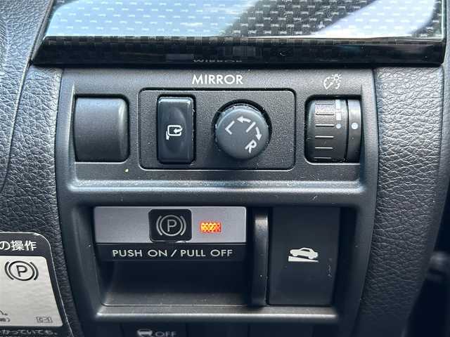 スバル レガシィ ツーリングワゴン 2．5iアイサイト 栃木県 2012(平24)年 9.3万km クリスタルブラックシリカ アイサイト/純正HDDナビ/フルセグTV/DVD/Bluetooth/USB/ドライブレコーダー/全車速追従レーダークルーズコントロール/車線逸脱/ふらつき警報/ハーフレザーシート/パワーシート/スマートキー/スペアキー/プッシュEgスタート/HIDオートライト/フォグランプ/社外AW＋スタッドレスタイヤ積込/純正17インチAW/SIドライブ/トノカバー/サイド/カーテンエアバッグ/保証書/取説