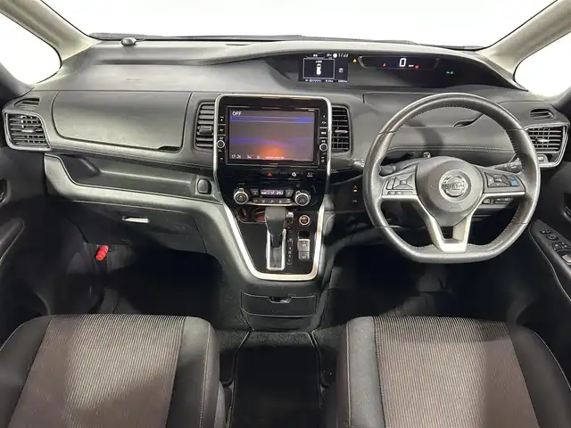 日産 セレナ ハイウェイスター 大阪府 2019(平31)年 6.4万km ダイヤモンドブラック プロパイロット　後席モニター　デジタルインナーミラー　全方位カメラ　パークアシスト　純正ナビＴＶ　衝突軽減　ＥＴＣ　ドラレコ　クリアランスソナー　アイドリングストップ　ＬＥＤヘッドライト　スマートキー