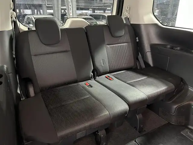 日産 セレナ ハイウェイスター 大阪府 2019(平31)年 6.4万km ダイヤモンドブラック プロパイロット　後席モニター　デジタルインナーミラー　全方位カメラ　パークアシスト　純正ナビＴＶ　衝突軽減　ＥＴＣ　ドラレコ　クリアランスソナー　アイドリングストップ　ＬＥＤヘッドライト　スマートキー