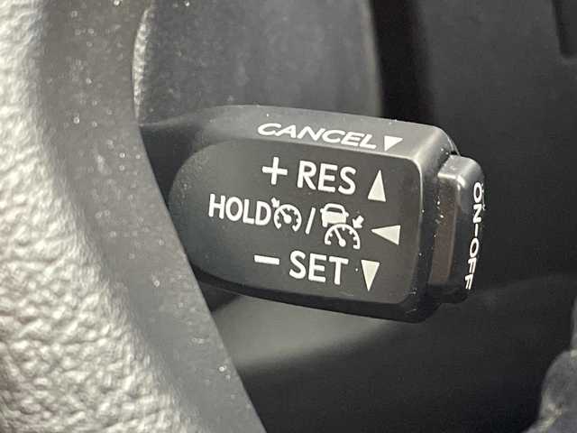 トヨタ アルファード S Aパッケージ 岐阜県 2018(平30)年 4.7万km ホワイトパールクリスタルシャイン 純正10インチナビ(NSZN-Z66T)/フルセグTV/Bluetooth/CD/DVD/AM/FM/SD）/サンルーフ/フリップダウンモニター/レザー調シートカバー/バックモニター/両側パワースライドドア/ToyotaSafetySense/プリクラッシュセーフティ/レーントレーシングアシスト/レーダークルーズコントロール/オートマチックハイビーム/クリアランスソナー/ロードサインアシスト/ETC2.0/ドライブレコーダー/電動パーキングブレーキ/ブレーキホールド/革巻きステアリング/ステアリングリモコン/電動格納ミラー/オートLEDヘッドライト/後席エアコン/MTモード付/スマートキー/プッシュスタート/純正フロアマット/純正ドアバイザー/純正18インチアルミホイール