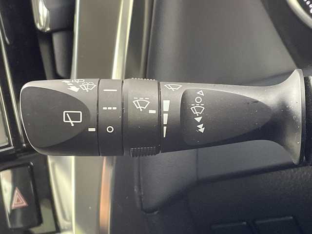 トヨタ アルファード S Aパッケージ 岐阜県 2018(平30)年 4.7万km ホワイトパールクリスタルシャイン 純正10インチナビ(NSZN-Z66T)/フルセグTV/Bluetooth/CD/DVD/AM/FM/SD）/サンルーフ/フリップダウンモニター/レザー調シートカバー/バックモニター/両側パワースライドドア/ToyotaSafetySense/プリクラッシュセーフティ/レーントレーシングアシスト/レーダークルーズコントロール/オートマチックハイビーム/クリアランスソナー/ロードサインアシスト/ETC2.0/ドライブレコーダー/電動パーキングブレーキ/ブレーキホールド/革巻きステアリング/ステアリングリモコン/電動格納ミラー/オートLEDヘッドライト/後席エアコン/MTモード付/スマートキー/プッシュスタート/純正フロアマット/純正ドアバイザー/純正18インチアルミホイール