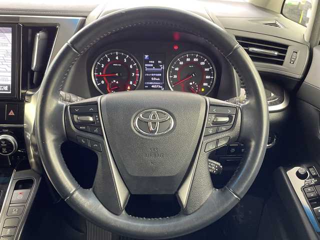 トヨタ アルファード S Aパッケージ 岐阜県 2018(平30)年 4.7万km ホワイトパールクリスタルシャイン 純正10インチナビ(NSZN-Z66T)/フルセグTV/Bluetooth/CD/DVD/AM/FM/SD）/サンルーフ/フリップダウンモニター/レザー調シートカバー/バックモニター/両側パワースライドドア/ToyotaSafetySense/プリクラッシュセーフティ/レーントレーシングアシスト/レーダークルーズコントロール/オートマチックハイビーム/クリアランスソナー/ロードサインアシスト/ETC2.0/ドライブレコーダー/電動パーキングブレーキ/ブレーキホールド/革巻きステアリング/ステアリングリモコン/電動格納ミラー/オートLEDヘッドライト/後席エアコン/MTモード付/スマートキー/プッシュスタート/純正フロアマット/純正ドアバイザー/純正18インチアルミホイール