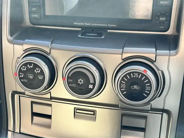 三菱 デリカＤ：５ シャモニー 滋賀県 2008(平20)年 6万km ウォームホワイトパール 純正ナビ/【CD/DVD/フルセグTV】/バックカメラ/サイドカメラ/ETC/両側パワースライドドア/シートヒーター/パワーシート/クルーズコントロール/HIDヘッドライト/オートライト/パドルシフト/オートエアコン