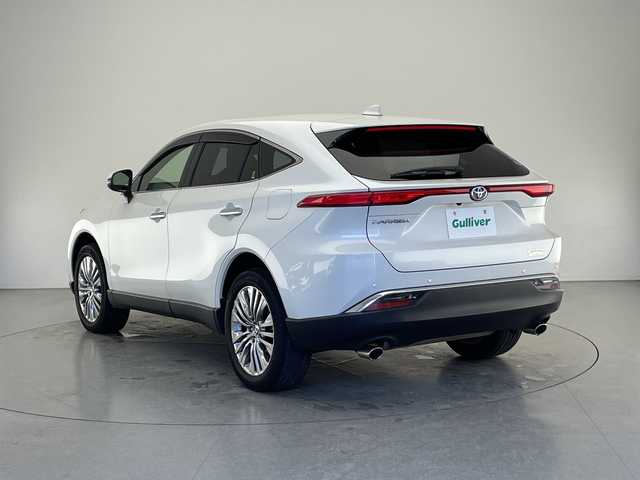 トヨタ ハリアー Z 長野県 2020(令2)年 6.6万km ホワイトパールクリスタルシャイン JBLプレミアムサウンド/純正メモリナビ&フルセグTV&USB&BT/トヨタセーフティセンス/アダプティブクルーズコントロール/レーントレーシングアシスト/プリクラッシュセーフティ/ブラインドスポットモニター/クリアランスソナー/パーキングサポートブレーキ/オートマチックハイビーム/先行車発進告知/前後ドライブレコーダー/パワーバックドア/ハーフレザーシート/運転席パワーシート/ステアリングスイッチ/全方位カメラ/ビルトインETC2.0/LEDヘッドライト/オートライト/電動格納ミラー/ウィンカーミラー/電動ホールド/オートホールド/純正19インチAW装着/純正フロアマット/プッシュスタート/スマートキー/スペアキー1本