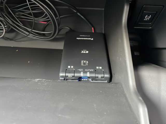 トヨタ ＧＲ８６ RZ 福岡県 2024(令6)年 0.2万km クリスタルホワイトパール ワンオーナー/MT車/メーカーOP/・brembo製キャリパー/・ＳＡＣＨＳ（ＺＦ）アブソーバー/社外9インチナビ/Bluetooth/バックカメラ/CD/DVD再生機能有/ステアリングリモコン/オートクルーズコントロール/ETC/純正フロアマット/純正18インチアルミホイール/スペアキー/前後ドラレコ