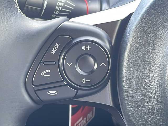 トヨタ ＧＲ８６ RZ 福岡県 2024(令6)年 0.2万km クリスタルホワイトパール ワンオーナー/MT車/メーカーOP/・brembo製キャリパー/・ＳＡＣＨＳ（ＺＦ）アブソーバー/社外9インチナビ/Bluetooth/バックカメラ/CD/DVD再生機能有/ステアリングリモコン/オートクルーズコントロール/ETC/純正フロアマット/純正18インチアルミホイール/スペアキー/前後ドラレコ