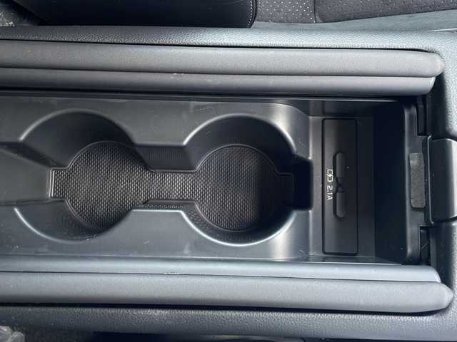 トヨタ ＧＲ８６ RZ 福岡県 2024(令6)年 0.2万km クリスタルホワイトパール ワンオーナー/MT車/メーカーOP/・brembo製キャリパー/・ＳＡＣＨＳ（ＺＦ）アブソーバー/社外9インチナビ/Bluetooth/バックカメラ/CD/DVD再生機能有/ステアリングリモコン/オートクルーズコントロール/ETC/純正フロアマット/純正18インチアルミホイール/スペアキー/前後ドラレコ