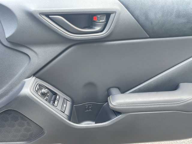 トヨタ ＧＲ８６ RZ 福岡県 2024(令6)年 0.2万km クリスタルホワイトパール ワンオーナー/MT車/メーカーOP/・brembo製キャリパー/・ＳＡＣＨＳ（ＺＦ）アブソーバー/社外9インチナビ/Bluetooth/バックカメラ/CD/DVD再生機能有/ステアリングリモコン/オートクルーズコントロール/ETC/純正フロアマット/純正18インチアルミホイール/スペアキー/前後ドラレコ