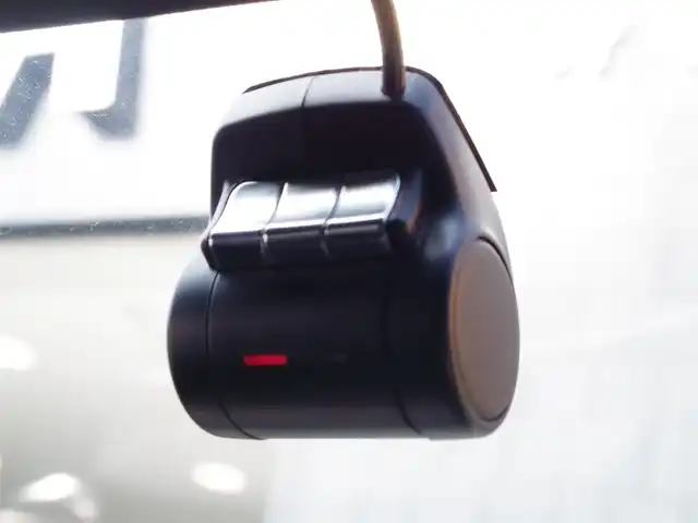 メルセデス・ベンツ Ｅ２２０ｄ 埼玉県 2020(令2)年 2.6万km パール スライディングルーフ/ブラックレザーシート/アダプティブクルーズコントロール/burmester/全周囲カメラ/レザーEXCP/Carplay/ブラインドスポットモニター/フルセグ/シートHI/電動リアゲート/ETC/ドラレコ