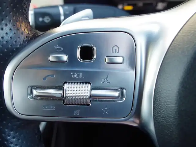 メルセデス・ベンツ Ｅ２２０ｄ 埼玉県 2020(令2)年 2.6万km パール スライディングルーフ/ブラックレザーシート/アダプティブクルーズコントロール/burmester/全周囲カメラ/レザーEXCP/Carplay/ブラインドスポットモニター/フルセグ/シートHI/電動リアゲート/ETC/ドラレコ