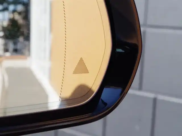 メルセデス・ベンツ Ｅ２２０ｄ 埼玉県 2020(令2)年 2.6万km パール スライディングルーフ/ブラックレザーシート/アダプティブクルーズコントロール/burmester/全周囲カメラ/レザーEXCP/Carplay/ブラインドスポットモニター/フルセグ/シートHI/電動リアゲート/ETC/ドラレコ