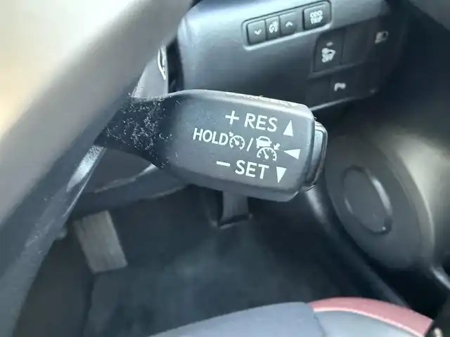 レクサス ＩＳ 300h 愛知県 2017(平29)年 5.4万km ソニッククォーツ /ワンオーナー//純正メモリナビ//AM/FM/CD/DVD/SD/SD REC//フルセグ/BT/USB/AUX//三眼LEDヘッドライト//プリクラッシュセーフティー//レーダークルーズコントロール//レーンディパーチャーアラート//クリアランスソナー//オートヘッドライト//オートハイビーム//オートワイパー//ドラレコ//D・N席パワーシート//D・N席シートヒーター//ステアスイッチ//パドルシフト//オートリトラクタブルウィンカーミラー//プッシュスタート//スペアキー×２（スマート、カード）//取説//ナビ取//保証書