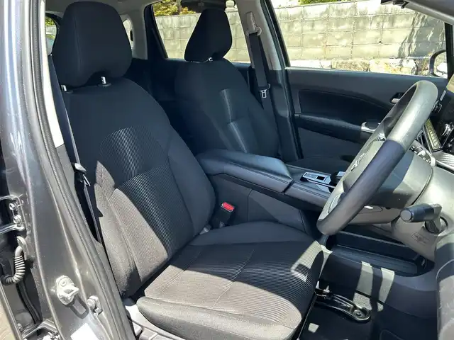 日産 ノート X 愛媛県 2022(令4)年 4.5万km ダークメタルグレー 禁煙車/メーカーオプション純正ナビ フルセグ/Bluetooth/HDMI　/全方位カメラ/バックカメラ/デジタルインナーミラー　/ビルトインETC2.0/衝突被害軽減システム/横滑り防止装置/レーンキープアシスト/オートライト/オートマチックハイビーム/エンジンスタートボタン/スマートキー/ワイヤレス充電/純正フロアマット