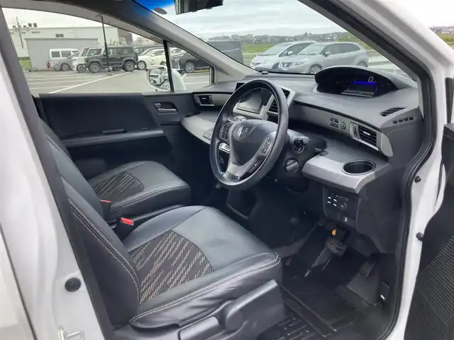 ホンダ フリード ハイブリット ジャストセレクション+ 鳥取県 2014(平26)年 6.7万km ホワイトオーキッドパール 純正ナビ/CD/DVD/BT/USB/バックカメラ/ビルトインETC/前後ドライブレコーダー/両側パワースライドドア/TEIN車高調/クルーズコントロール/キセノンヘットライト/フォグライト/純正16インチアルミホイール/純正エアロパーツ/ハーフレザーシートカバー/スマートキー×２/純正フロアマット/ドアバイザー/スタットレスセット積み込み/(タイヤ溝5部山）