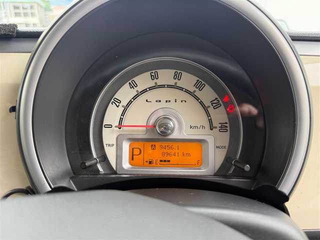 スズキ ラパン T 静岡県 2011(平23)年 9万km ライトブルーⅡ スマートキー×2/プッシュスタート/純正CDオーディオ/純正14インチアルミホイール/ウィンカードアミラー/専用レザー調シートカバー/WエアB＋ABS/純正ドアバイザー/フロアマット/取説+保証書