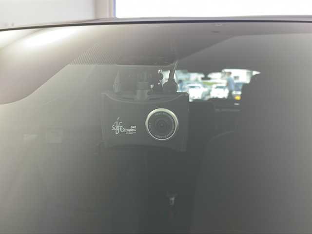 トヨタ ヤリス Z 栃木県 2020(令2)年 2万km ブラック 純正ディスプレイオーディオ/（ナビ／Ｂｌｕｅｔｏｏｔｈ／ＡＭ／ＦＭ）/バックカメラ　/ビルトインＥＴＣ　/レーダークルーズコントロール　/前後ドライブレコーダー　/社外アルミホイール　/シートヒーター/純正マット/スペアキー１本/ステアリングスイッチ