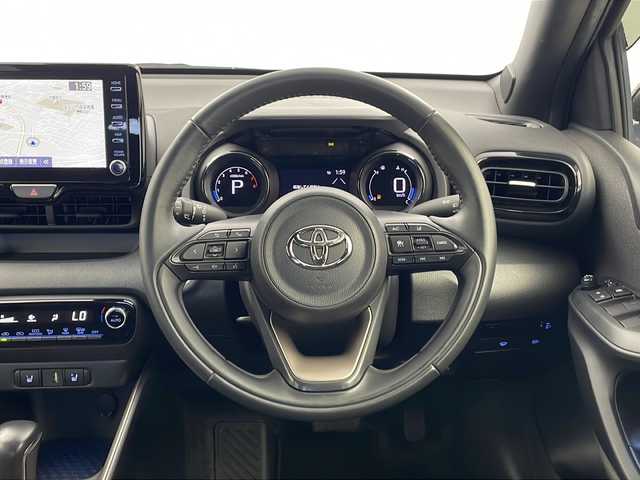トヨタ ヤリス Z 栃木県 2020(令2)年 2万km ブラック 純正ディスプレイオーディオ/（ナビ／Ｂｌｕｅｔｏｏｔｈ／ＡＭ／ＦＭ）/バックカメラ　/ビルトインＥＴＣ　/レーダークルーズコントロール　/前後ドライブレコーダー　/社外アルミホイール　/シートヒーター/純正マット/スペアキー１本/ステアリングスイッチ