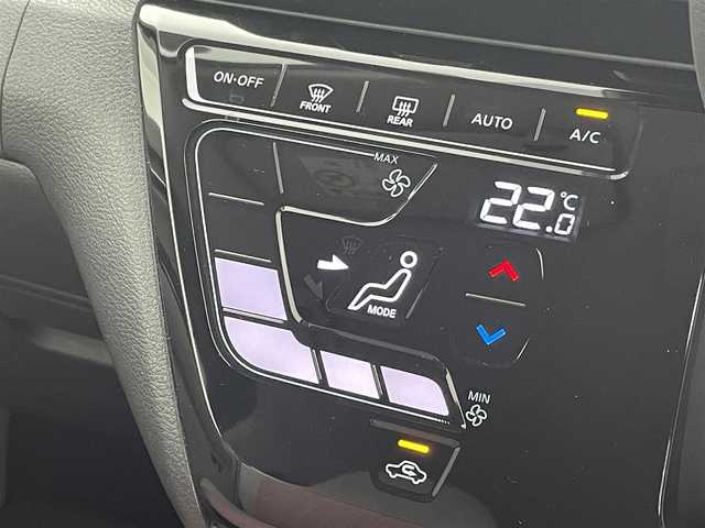 日産 デイズ ボレロ 群馬県 2022(令4)年 3.2万km ピンクⅡ 禁煙車　アラウンドビューモニター　純正９型ナビ　ＢＴ　ＣＤ　ＤＶＤ　ＵＳＢ　ＡＵＸ　衝突軽減　横滑り防止　ドラレコ　オートライト　アイドリングストップ　ＥＴＣ　純正ＡＷ　純正フロアマット　スマートキー