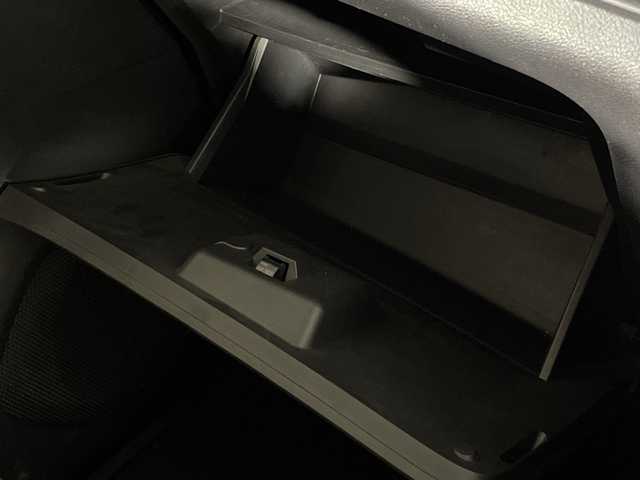 日産 セレナ e－パワー ハイウェイスター V 福岡県 2021(令3)年 5万km ダイヤモンドブラック 純正９型ナビ/フルセグテレビ/プロパイロット/デジタルインナーミラー/ドライブレコーダー/両側電動パワースライドドア/純正フリップダウンモニター/ビルトインＥＴＣ/アラウンドビューモニター/バックカメラ/オートホールド