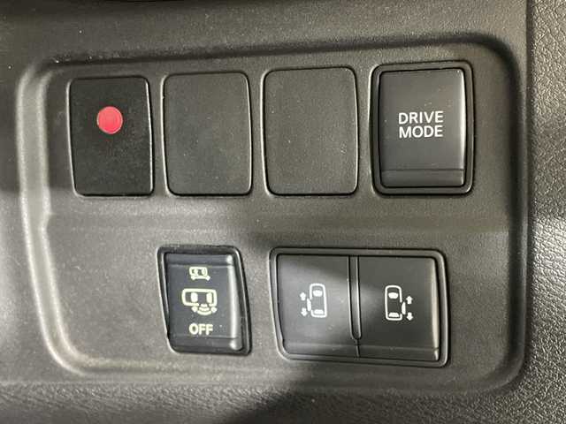 日産 セレナ e－パワー ハイウェイスター V 福岡県 2021(令3)年 5万km ダイヤモンドブラック 純正９型ナビ/フルセグテレビ/プロパイロット/デジタルインナーミラー/ドライブレコーダー/両側電動パワースライドドア/純正フリップダウンモニター/ビルトインＥＴＣ/アラウンドビューモニター/バックカメラ/オートホールド