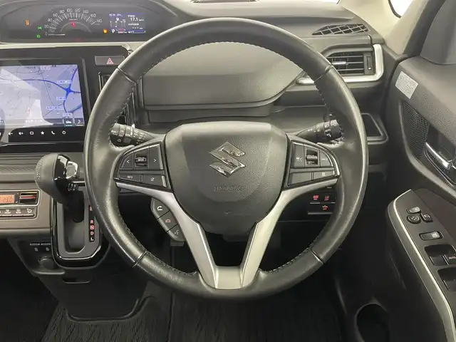 スズキ ソリオ バンディット HV MV 埼玉県 2021(令3)年 4.9万km プレミアムシルバーメタリック/ブラック2トーンルーフ 純正９インチナビ　全方位モニター　ＨＵＤ　セーフティサポート　レーダークルーズコントロール　ビルトインＥＴＣ　シートヒーター　純正アルミホイール　オートライト　ＬＥＤヘッドライト　地デジフルセグ